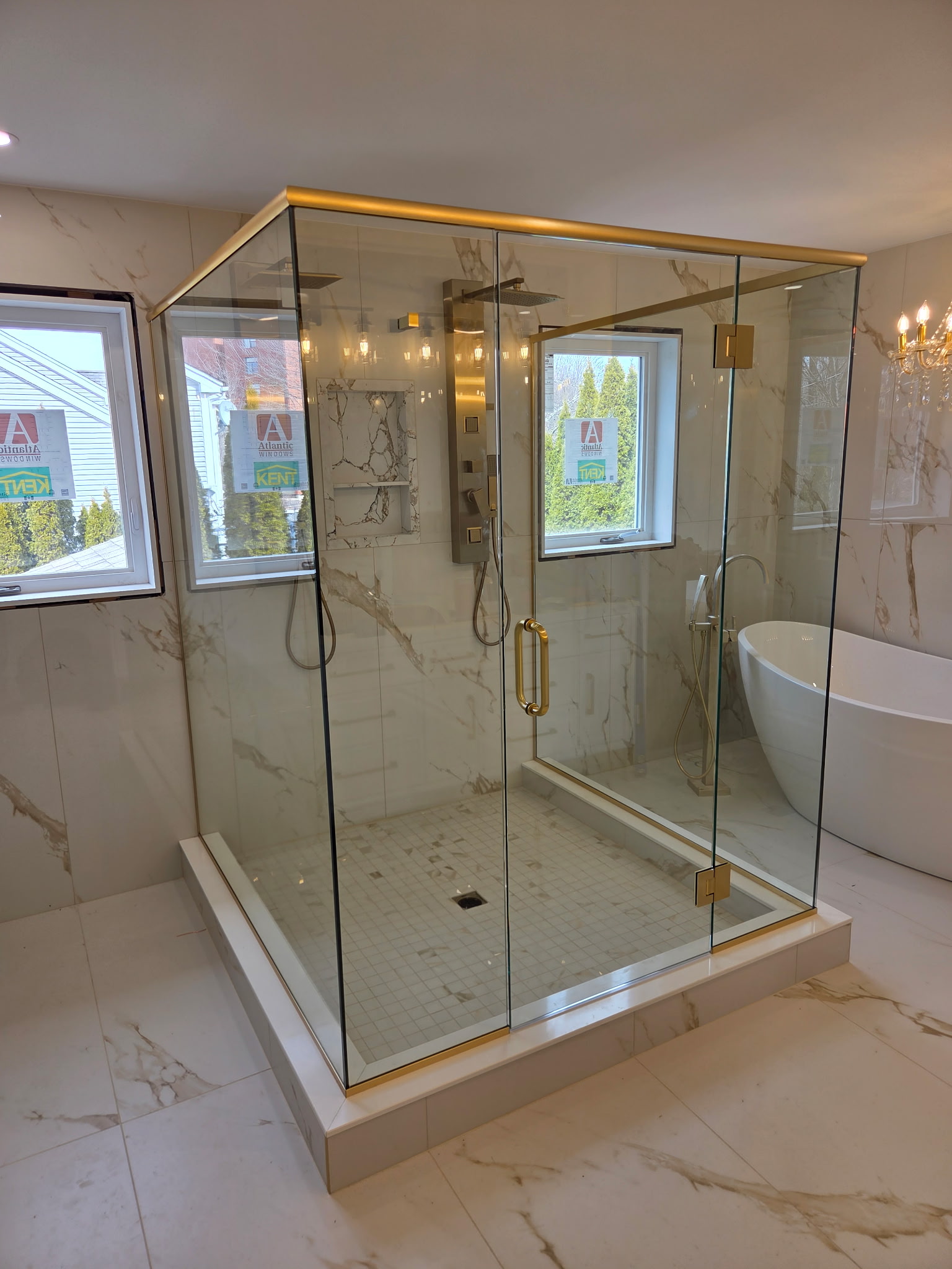 Unique Glass (2016) Inc. photo 2